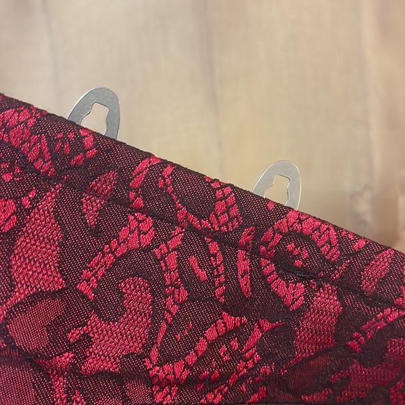 Vintage Red Black Lace Corset - Picture 13 of 14